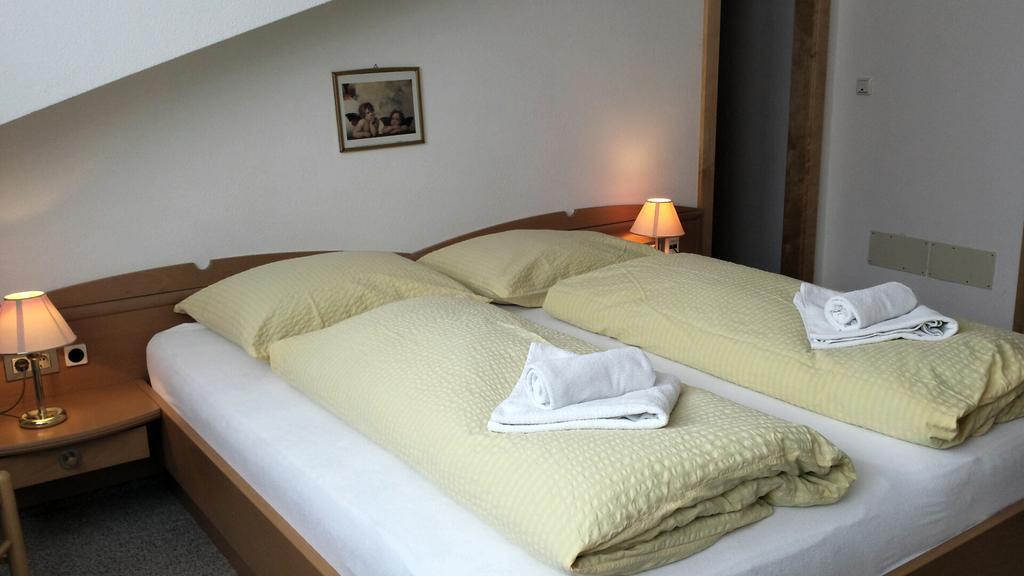 Reschnerhof Bed & Breakfast Резия Екстериор снимка