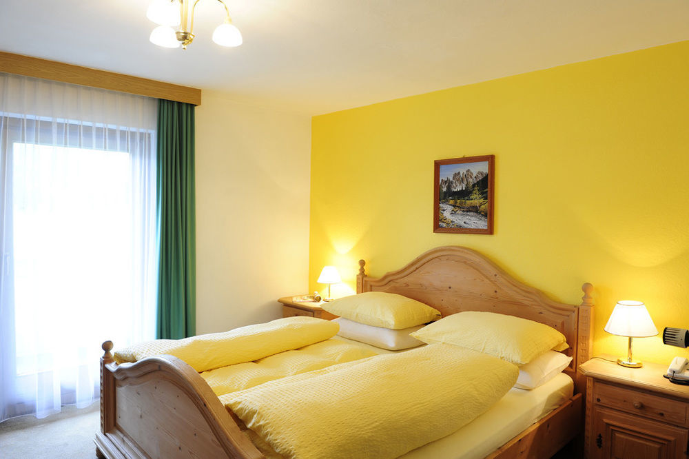 Reschnerhof Bed & Breakfast Резия Екстериор снимка